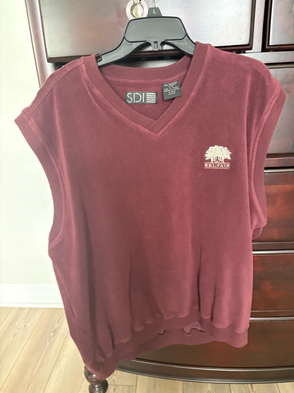 Bayfair Logo. SDI Wine Burgundy Golf V-Neck Pullover Vest. Large